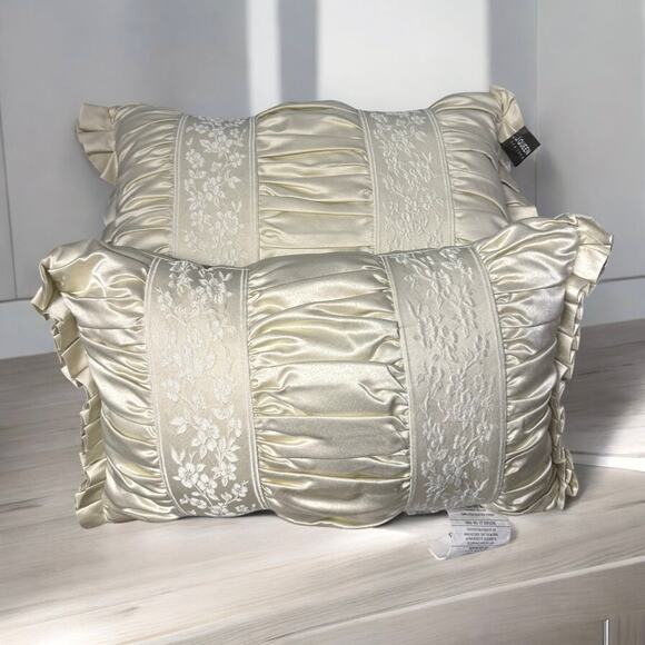 J. Queen New York Decorative Cream Satin Lace Throw Pillows NEW - Picture 1 of 4